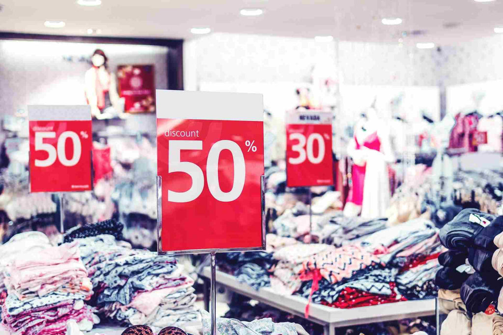 How To Address Overstock Problems In Online Stores During Holiday Sales